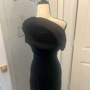 NEW woman’s black linen dress off shoulder